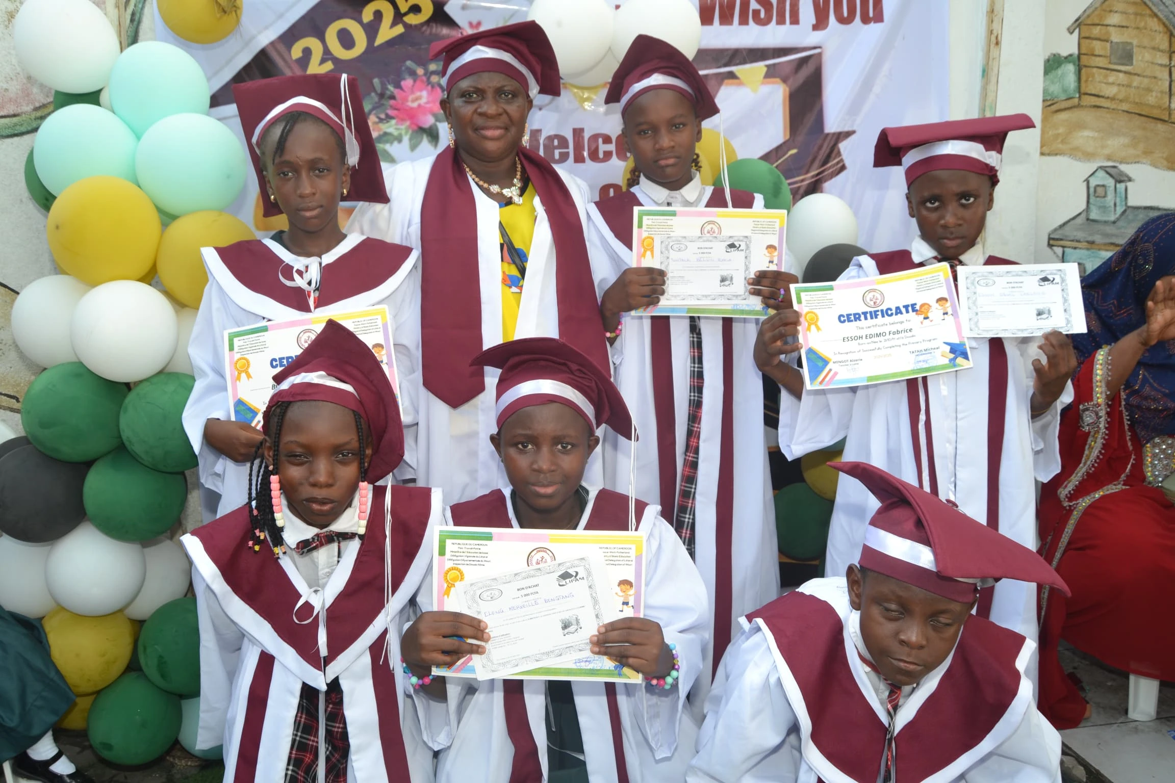 Cérémonie de fin d'année, remise des diplômes et Prix Mother Theresa